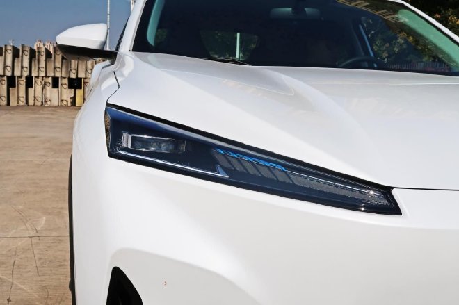 质朴无华的纯电实力派 东风风神SKY EV01试驾