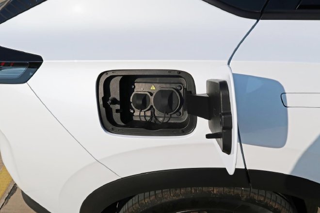 质朴无华的纯电实力派 东风风神SKY EV01试驾