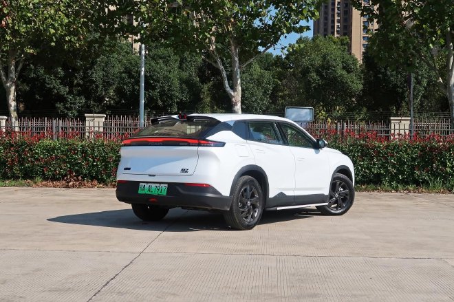 质朴无华的纯电实力派 东风风神SKY EV01试驾