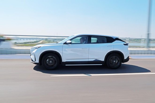 质朴无华的纯电实力派 东风风神SKY EV01试驾