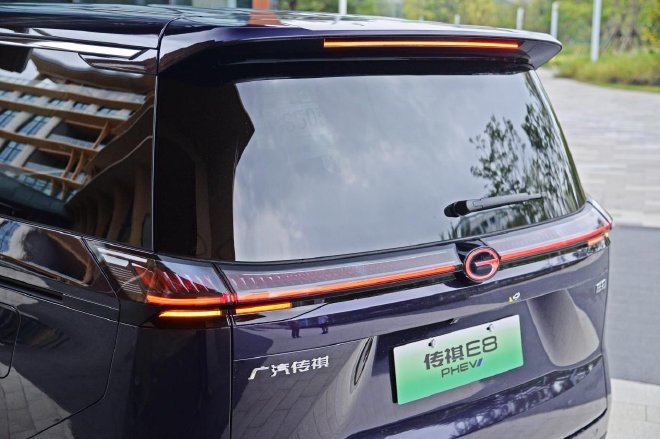 广汽传祺新能源E8试驾 可移动的大平层