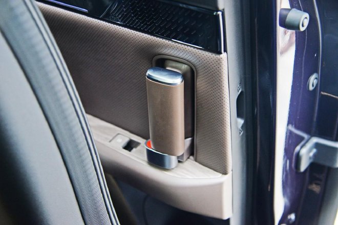 广汽传祺新能源E8试驾 可移动的大平层