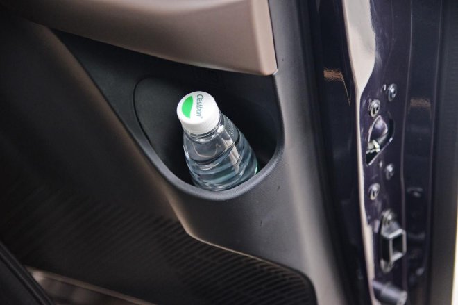 广汽传祺新能源E8试驾 可移动的大平层