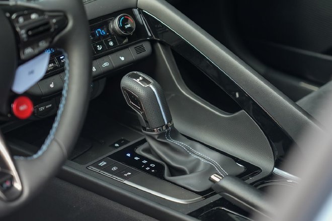 一台颇有诚意的前驱性能车 试驾现代伊兰特Elantra N