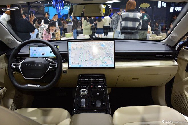 售价8.88万-10.58万元 五菱星光正式上市