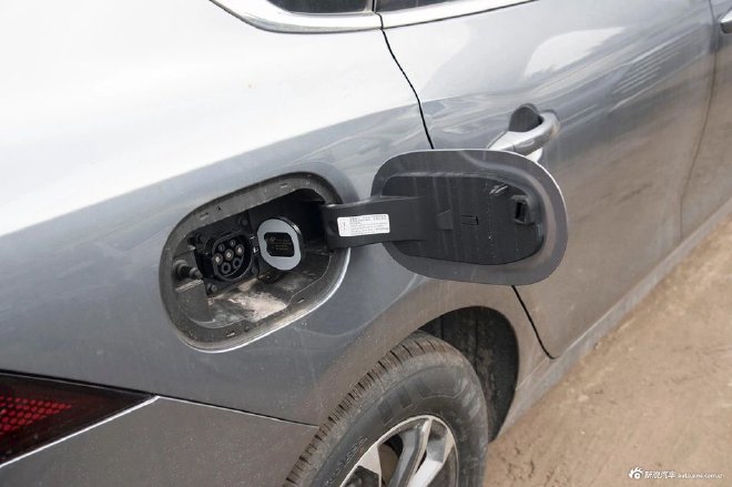 销量大幅领先第二名 比亚迪秦2023年度销冠稳了