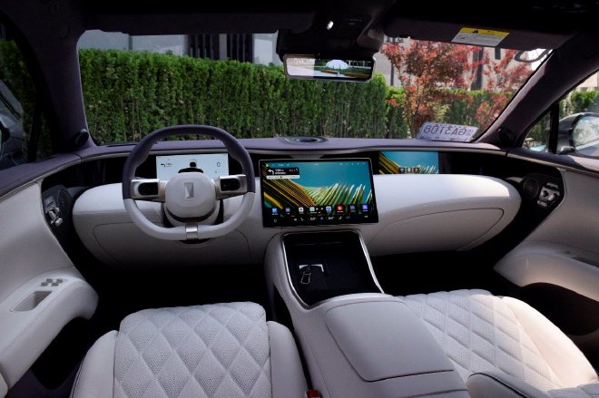 豪华再升级，华为ADS 2.0上身 试2024款阿维塔11