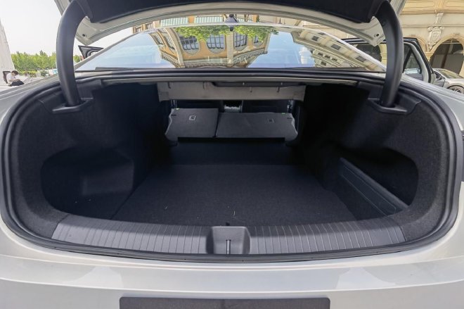 德味中餐，试驾一汽-大众全新迈腾