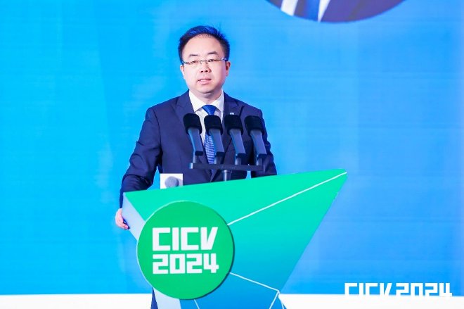 第十一届国际智能网联汽车技术年会“拥抱人工智能 构建智能网联汽车产业新生态”主论坛在京成功举办