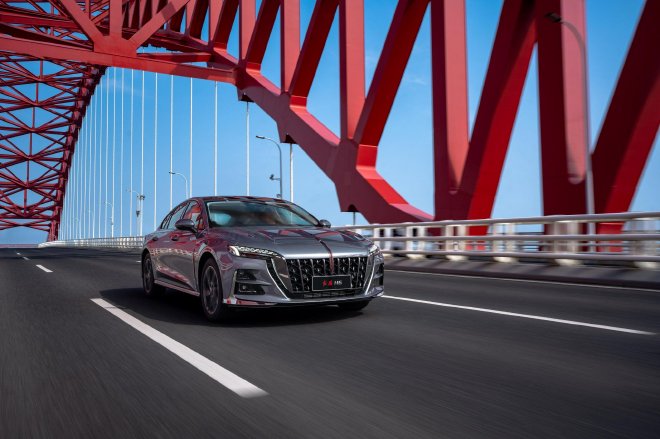 售价17.98-23.98万元 2024款红旗H6正式上市