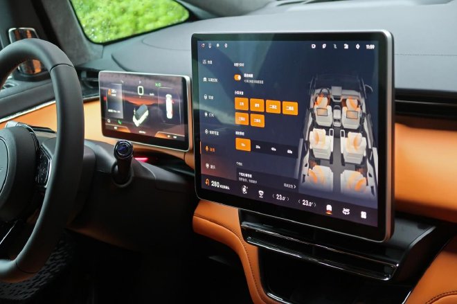 LEVC L380试驾 “陆地空客”尊享未来出行