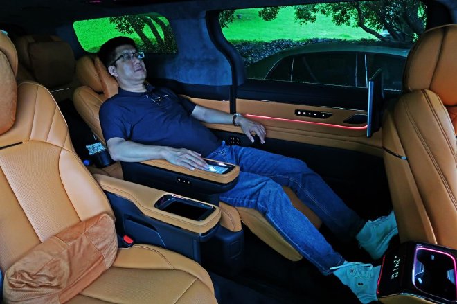 LEVC L380试驾 “陆地空客”尊享未来出行