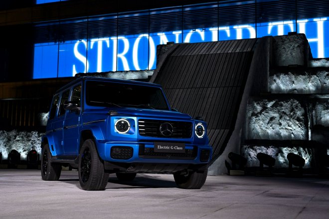 奔驰G级越野车家族双车上市 纯电G级开启预售