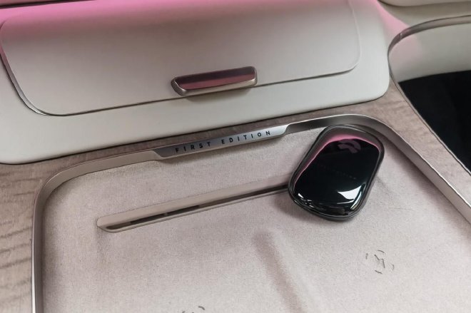 技术豪华新旗舰 静态体验蔚来ET9