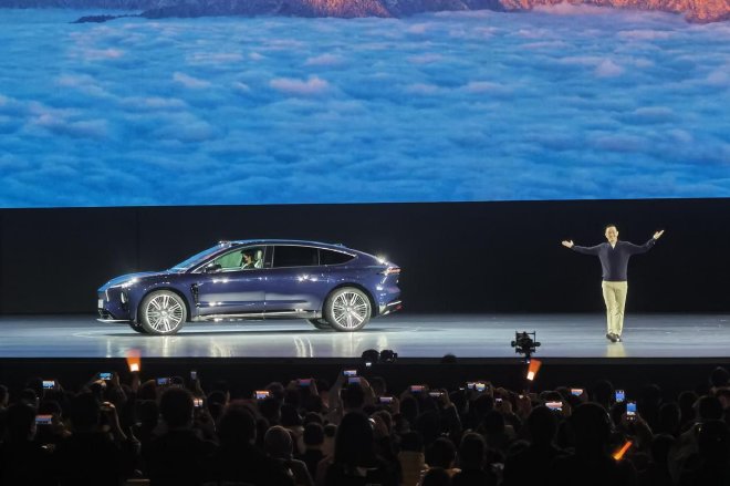 李斌：萤火虫的产品力比MINI强多了