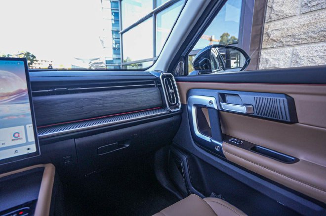 底盘支撑到位 多路况体验全新瑞虎7高能版