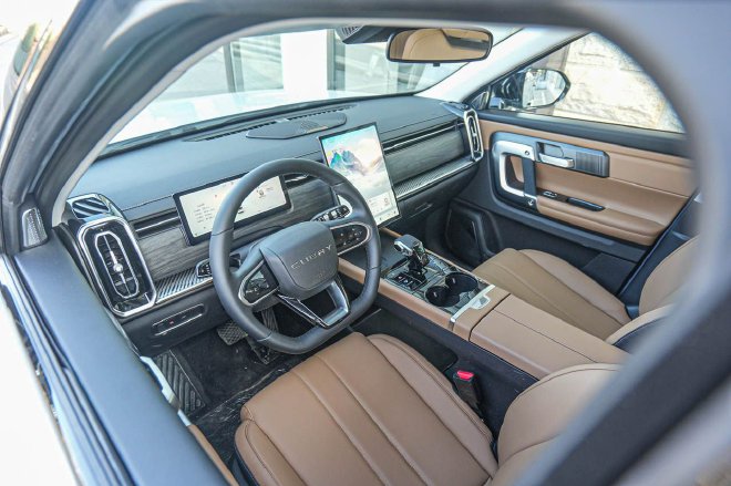 底盘支撑到位 多路况体验全新瑞虎7高能版