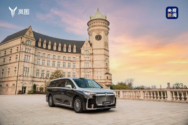 All in智能化 岚图全品类将搭载华为乾崑智驾