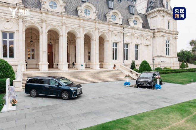 All in智能化 岚图全品类将搭载华为乾崑智驾