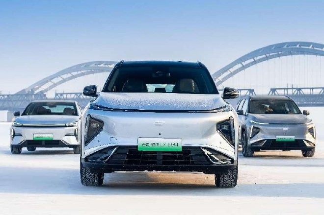 深度试驾吉利银河 L6 EM-i：新能源轿车的全能担当