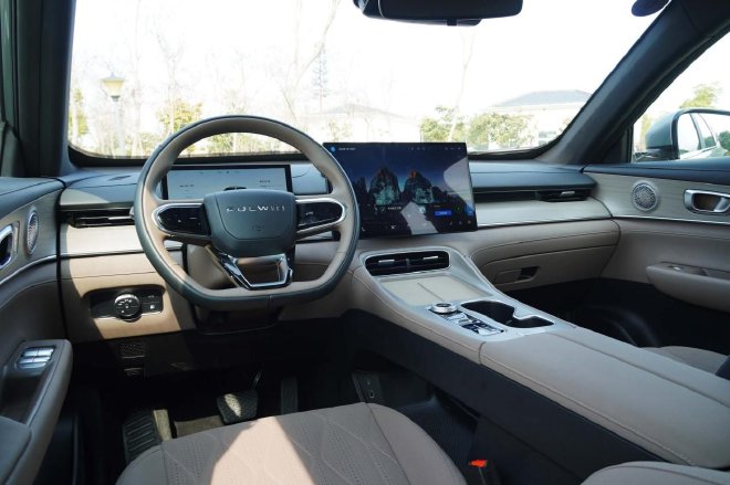 表里如一的品质 试驾体验奇瑞风云T8