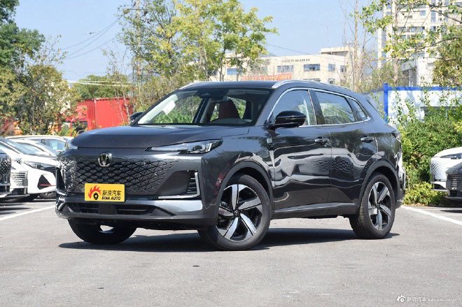 长安三款经典车型焕新上市 综合优惠后5.39万起