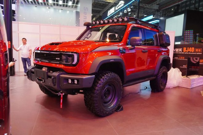 2025上海车展：北京越野BJ40增程改装版