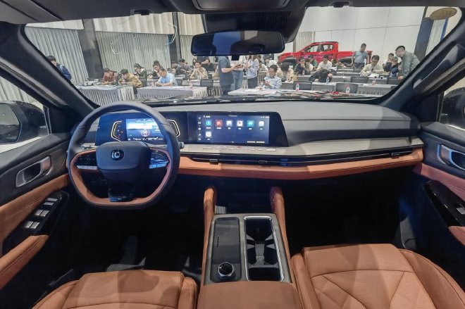 2025上海车展：拓展皮卡新生态 静态体验长安猎手K50