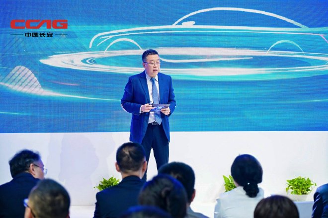 2025上海车展：长安携多项创新技术亮相