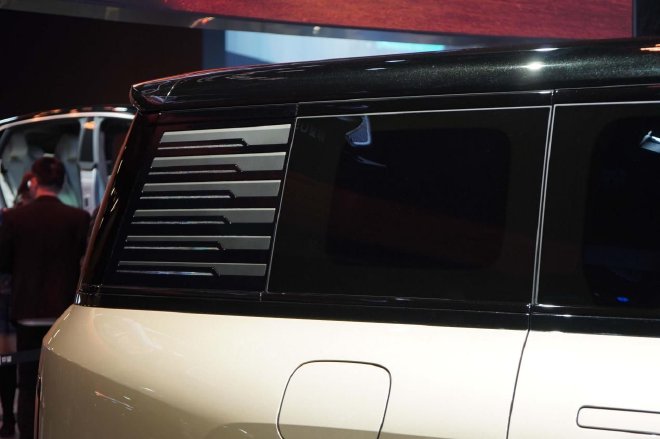 2025上海车展：仰望U8L实车亮相