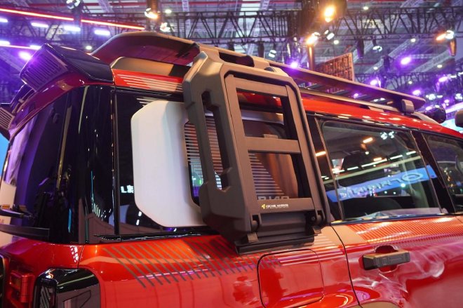 2025上海车展：北京BJ40增程赤兔版上市