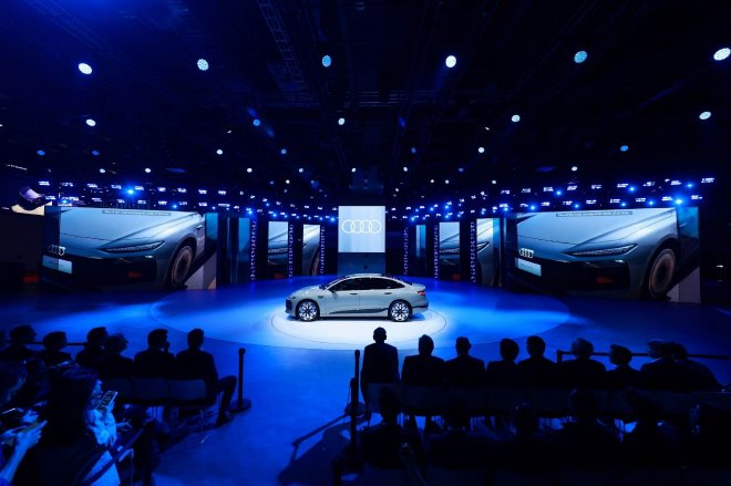 奥迪亮相2025上海车展：五款新车联袂首秀