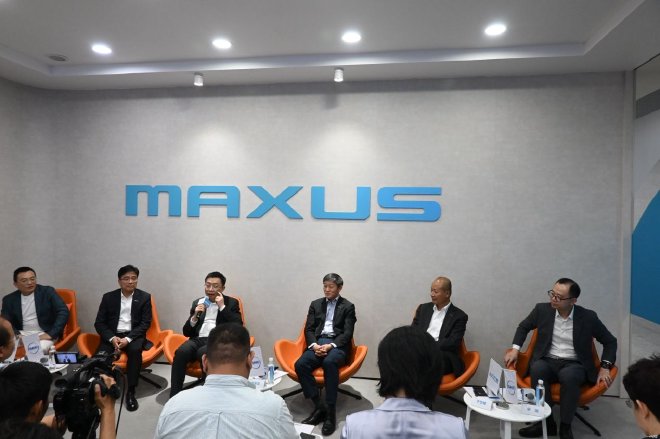 2025上海车展：上汽集团商用车高管专访