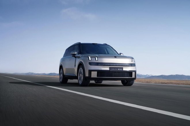 吉利汽车2025年一季度营收725亿元