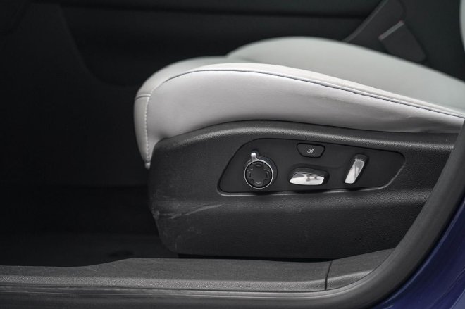 车机系统全面升级 实拍2025款凯迪拉克XT4