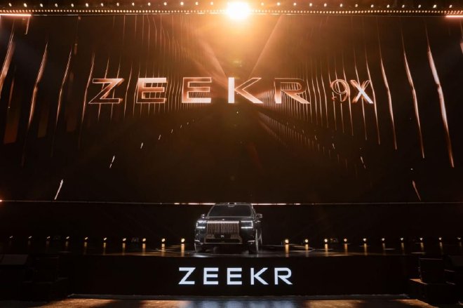 最值得期待的豪华旗舰SUV来了！极氪9X将于8月底开启预售