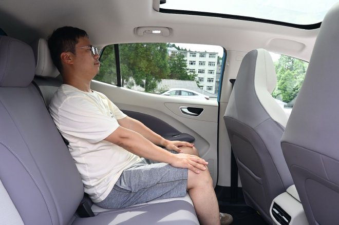 动感又实用的纯电小钢炮 全新MG4抢先试驾体验