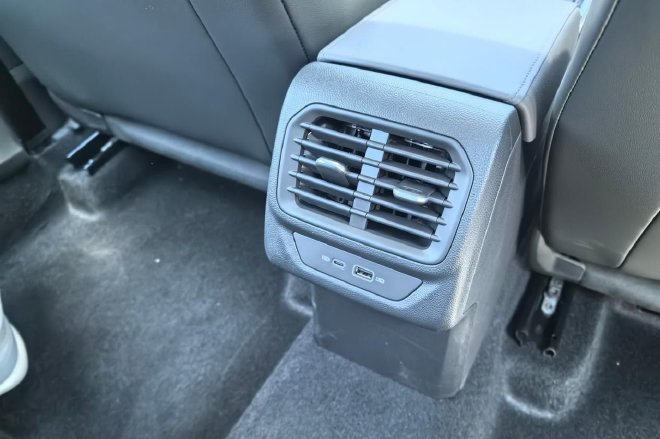 “馒头”超辣！试驾上汽大众新凌渡L