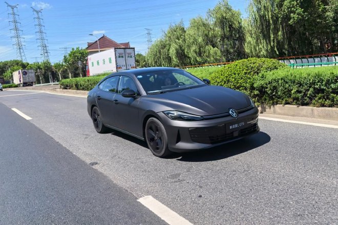 “馒头”超辣！试驾上汽大众新凌渡L