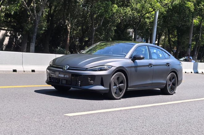 “馒头”超辣！试驾上汽大众新凌渡L