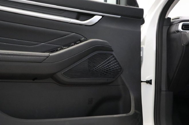 加配不加价 探店体验第4代帝豪400万纪念款