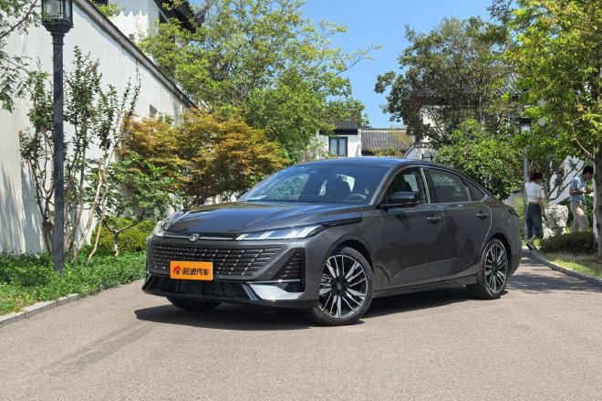 一次自我进阶 试驾长安第四代逸动