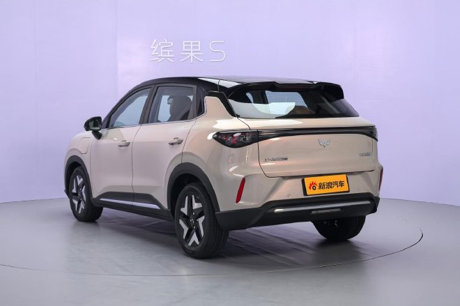 小车中的高能选手 静态体验五菱缤果S