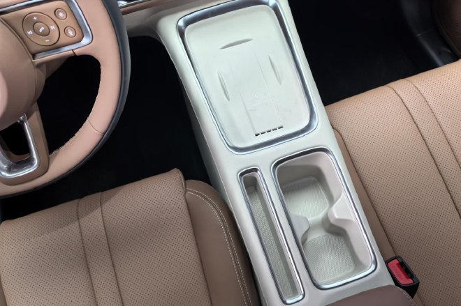 小车中的高能选手 静态体验五菱缤果S