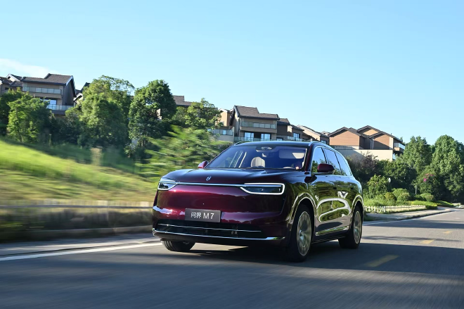 全新问界M7预定开启，预售价28.8万起