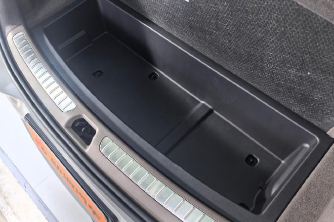 焕然一新的家用旗舰 静态体验腾势N8L