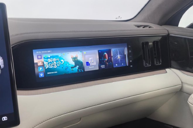 焕然一新的家用旗舰 静态体验腾势N8L