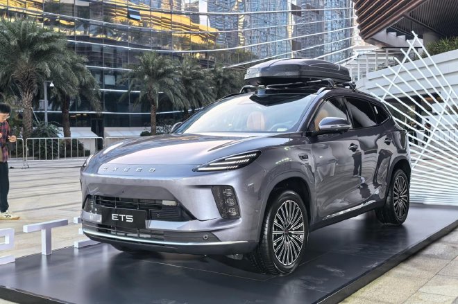 补贴后13.49-14.99万元 星途ET5正式上市