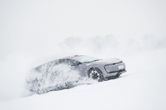 电动quattro更好玩 冰雪试驾奥迪E5 Sportback