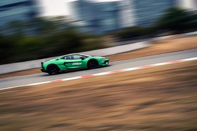 珠海赛车场试驾兰博基尼Temerario 新时代超跑的标杆